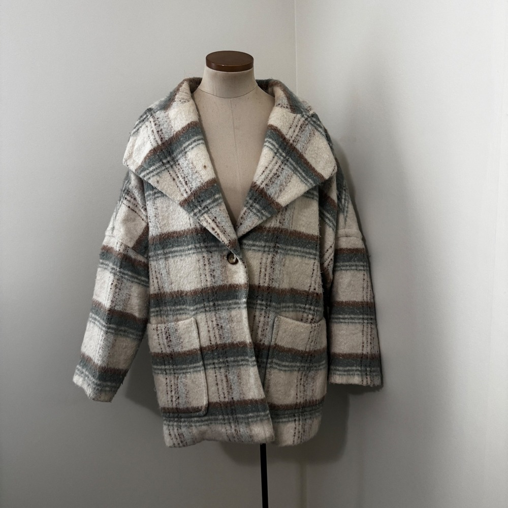 Anthropologie Medium Elsa Plaid Coat Wool Blend Relaxed Cozy Classic